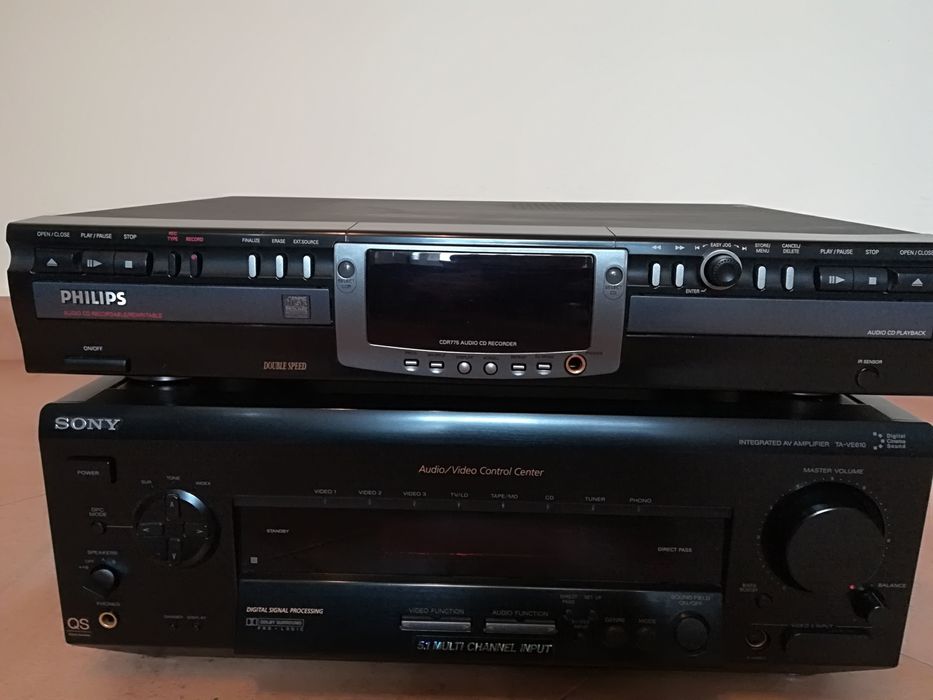 Amplificador Sony - Leitor e Gravador CDs Philips