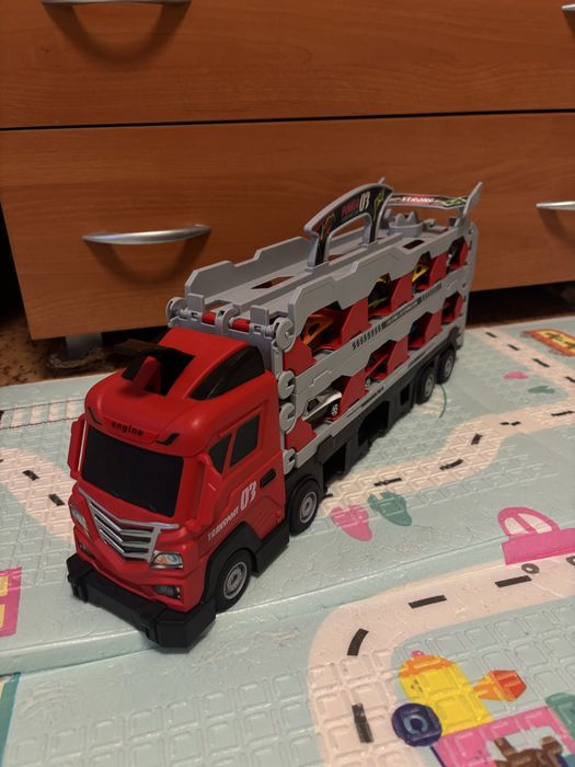 Іграшкова фура, автовоз , вантажівка