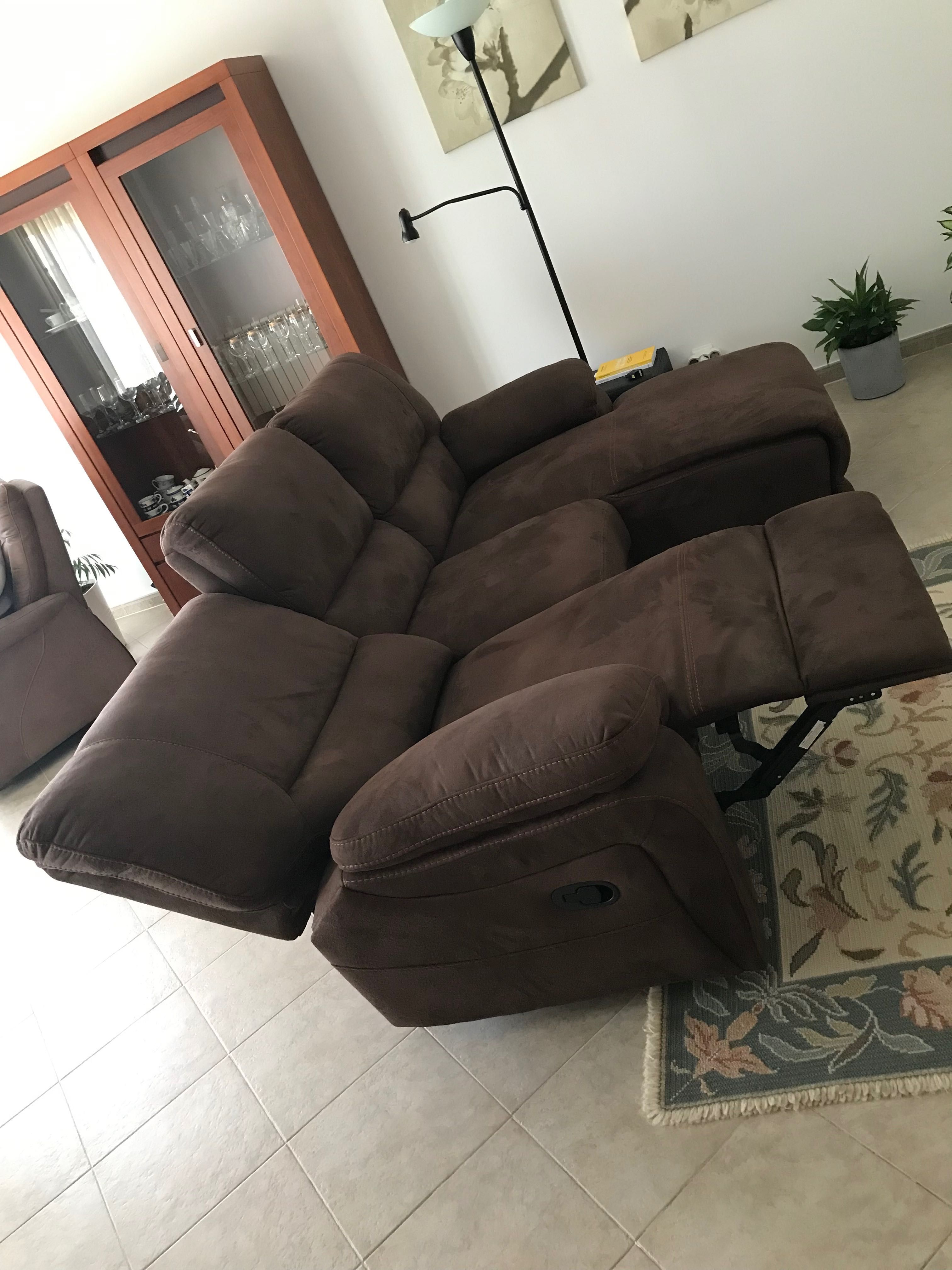 Sofá com chaise longe