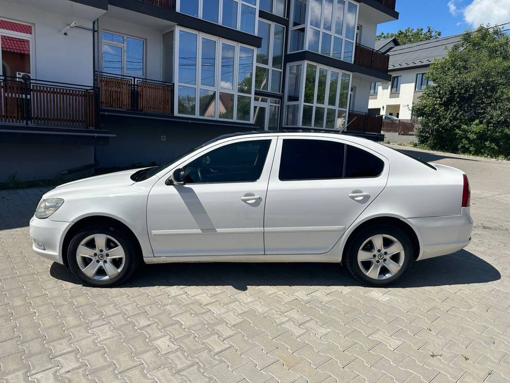 Продам Skoda Octavia в хорошому стані , по ходовій без стуків