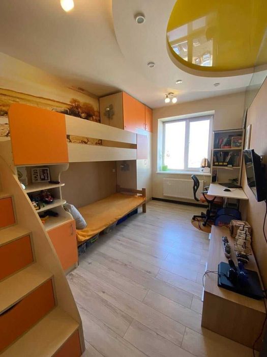 Дитяча стінка-ліжко + стіл-стелаж (Терміново/Торг)