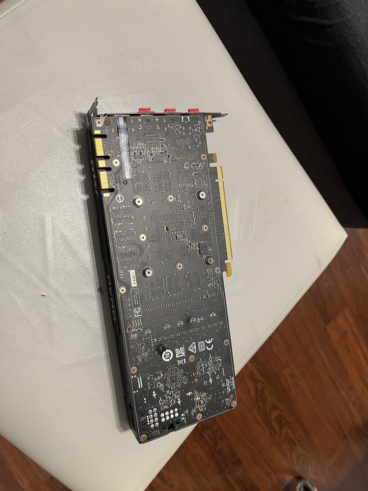Karta graficzna msi 1080 oc aero