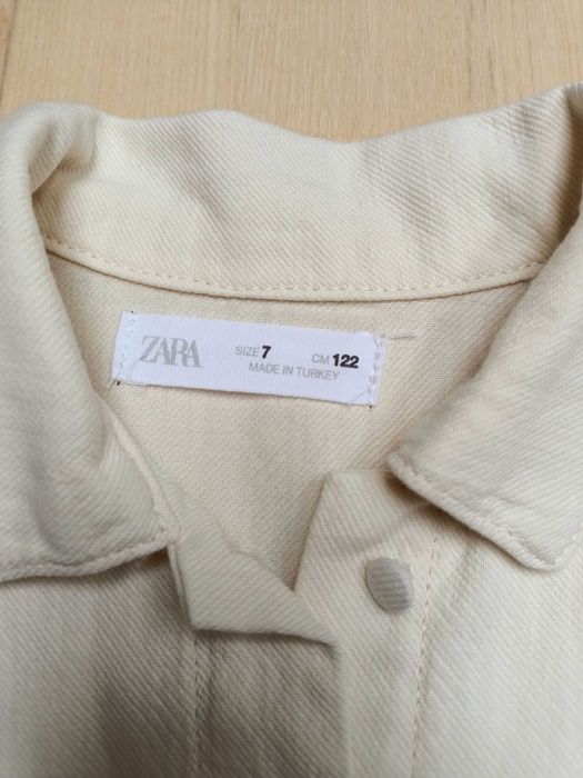 Bluzka z krótkim rękawem marki Zara rozm 122 cm.