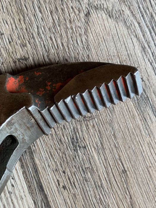 Оригинальный трубный, газовый ключ жабка W.Germany