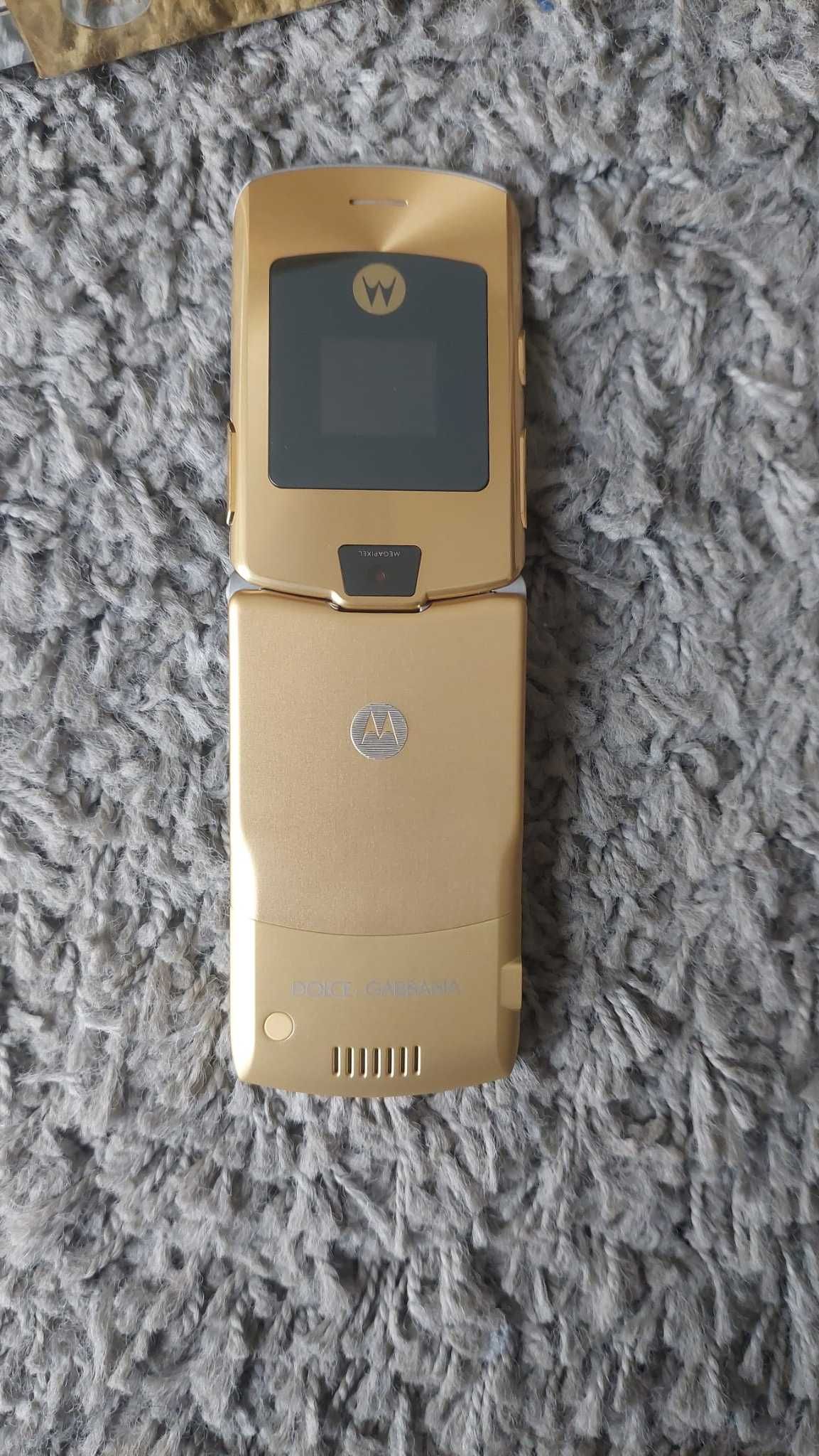 Telemóvel Motorola Motorazr V3i Dolce & Gabbana GOLD NUNCA LIGADO