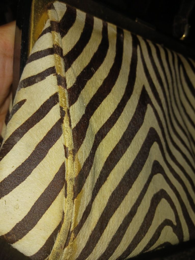 Bolsa zebra ee mulher antiga