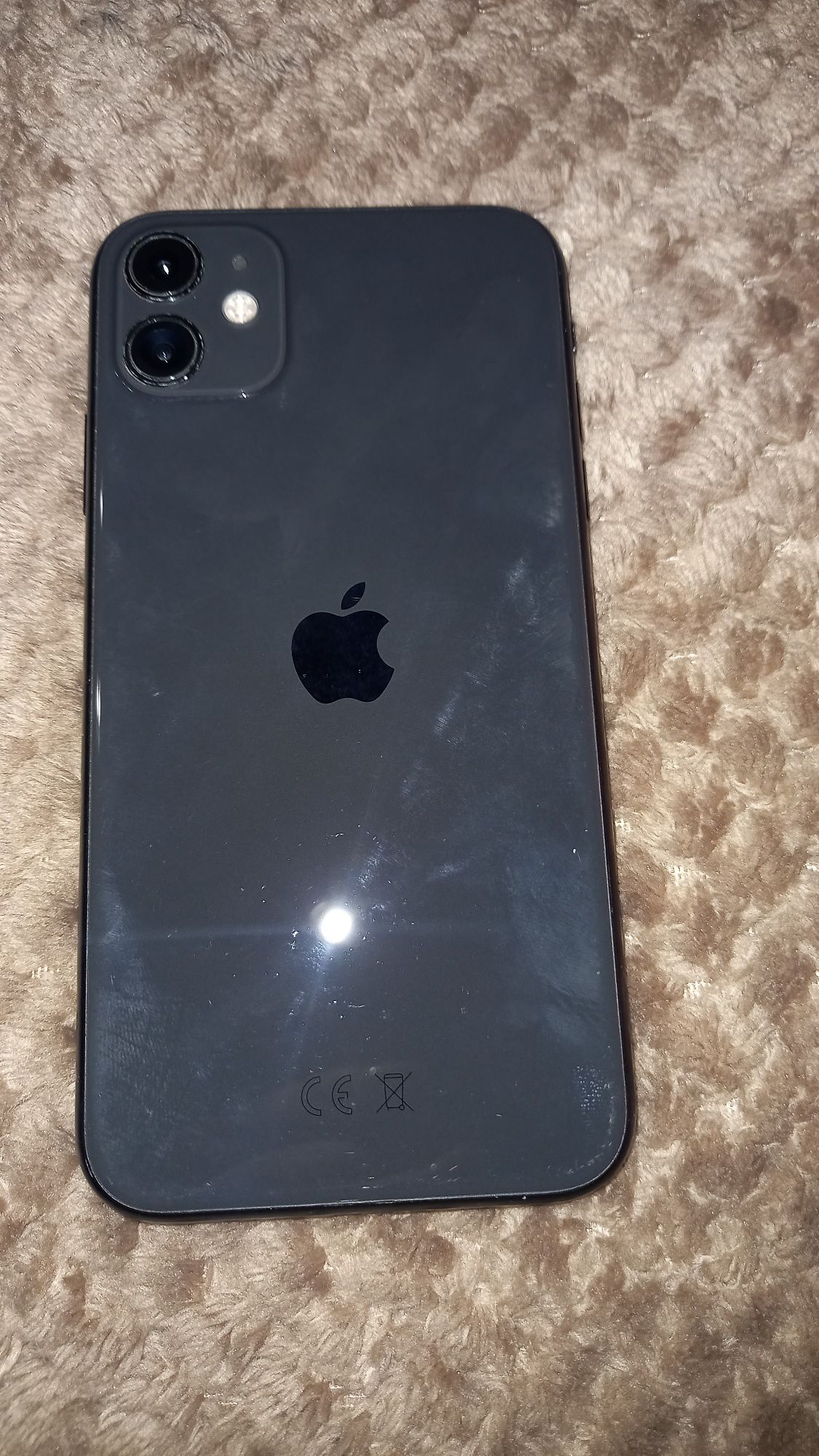 Iphone 11  в хорошому стані