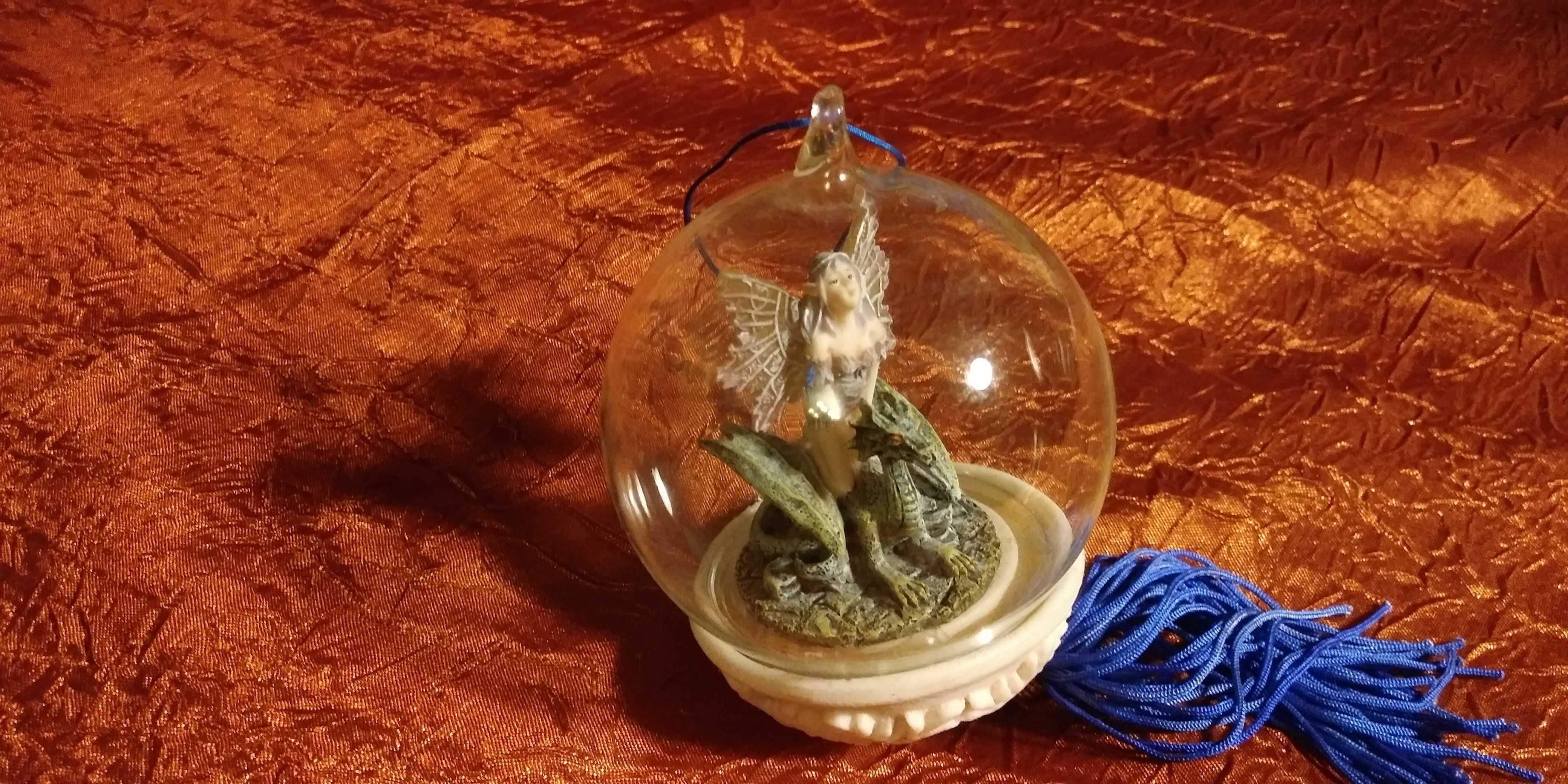 figurka bibelot roznegliżowana kobieta elf na smoku fantasy