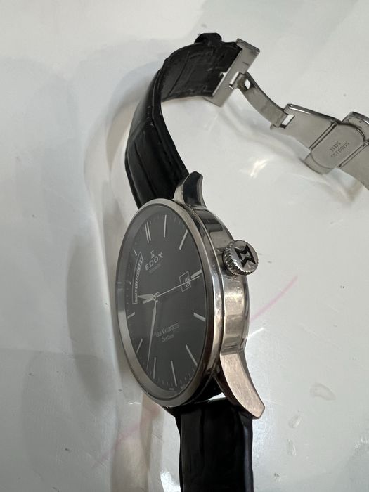 Швейцарський годинник edox