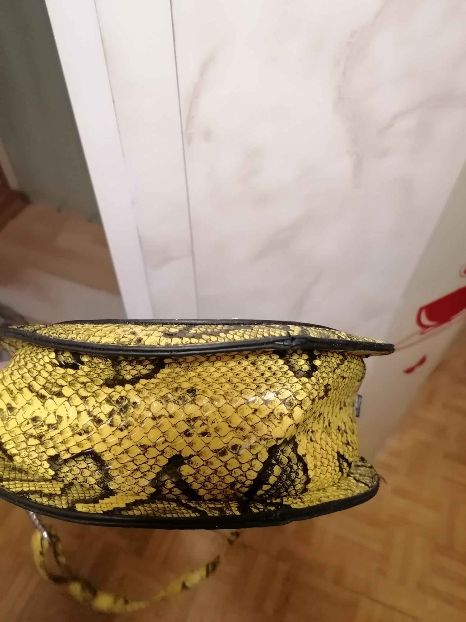 Primark torebka żółty wąż