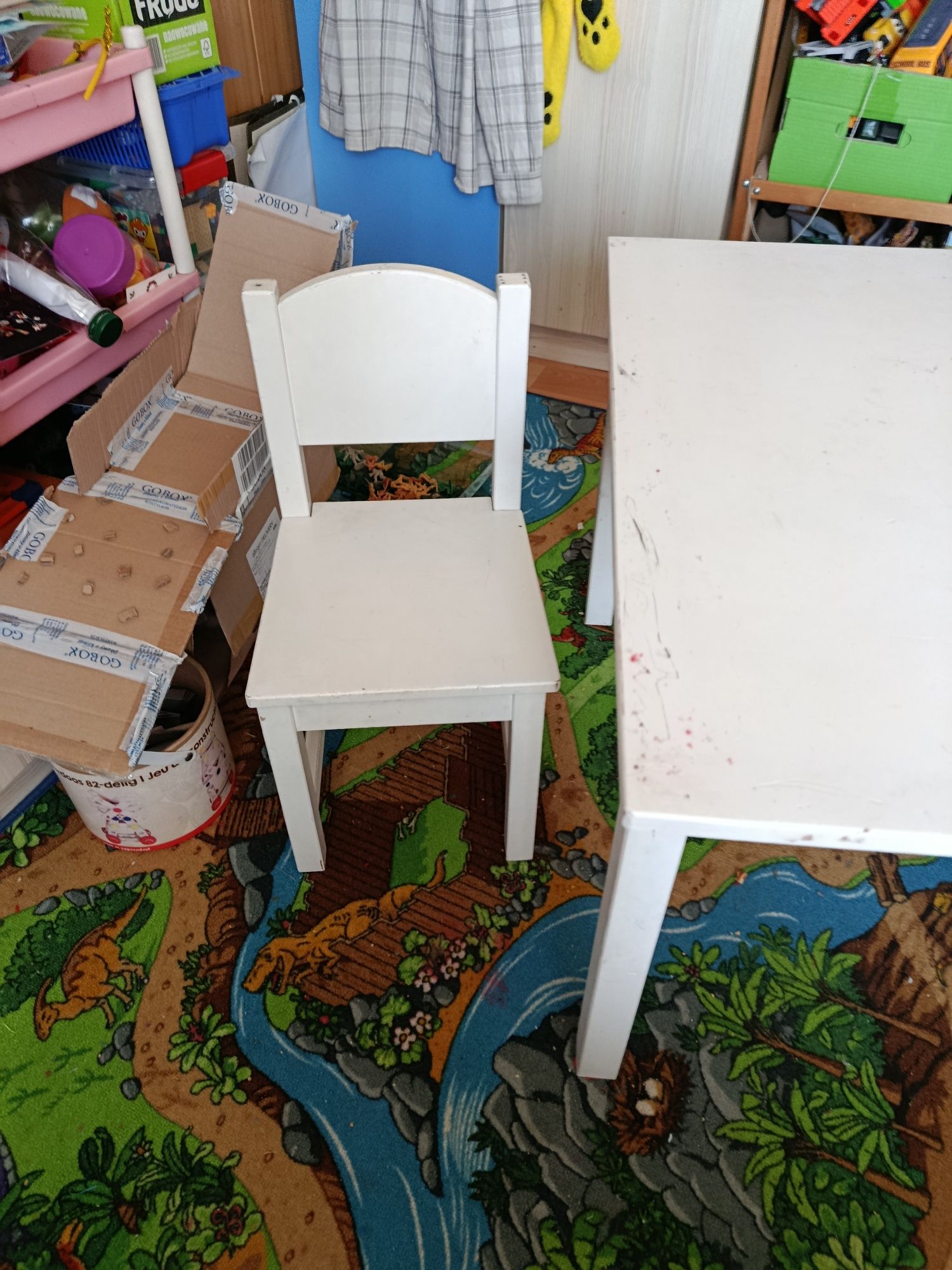Stolik i krzesełka Ikea