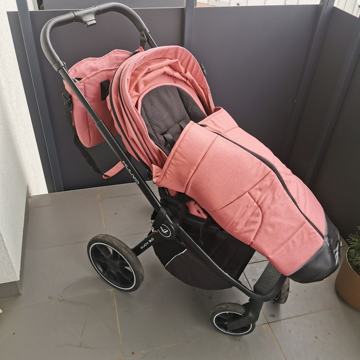 Muuvo Quick 3.0 Wózek Spacerowy Black Chrome Pure Pink