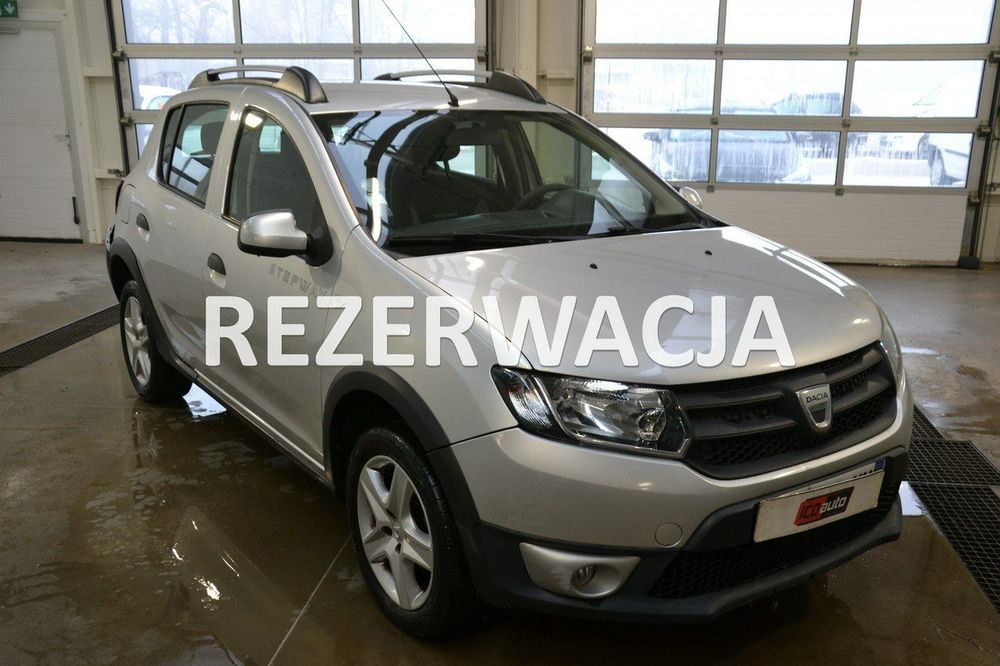 Dacia Sandero Stepway 900 tce benzynka 90ps* model 2016* uszkodzony * ICDauto