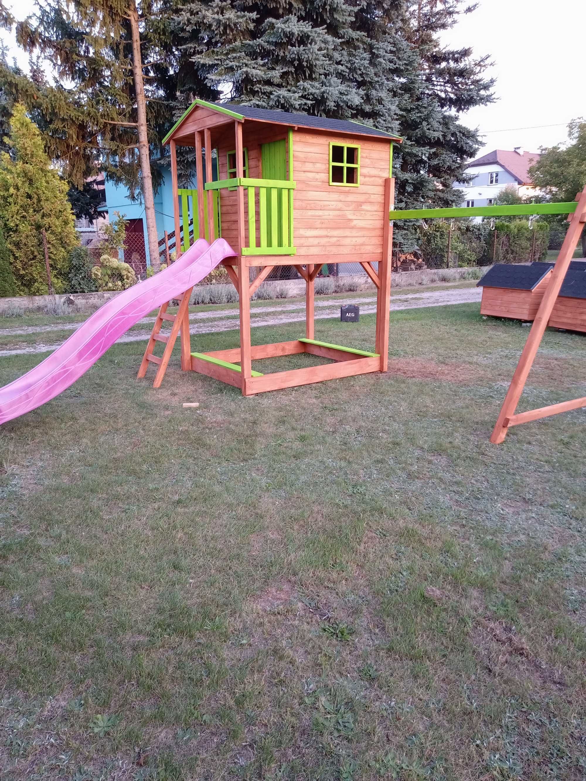Duży domek dla dzieci XXL, huśtawka, zjeżdżalnia,