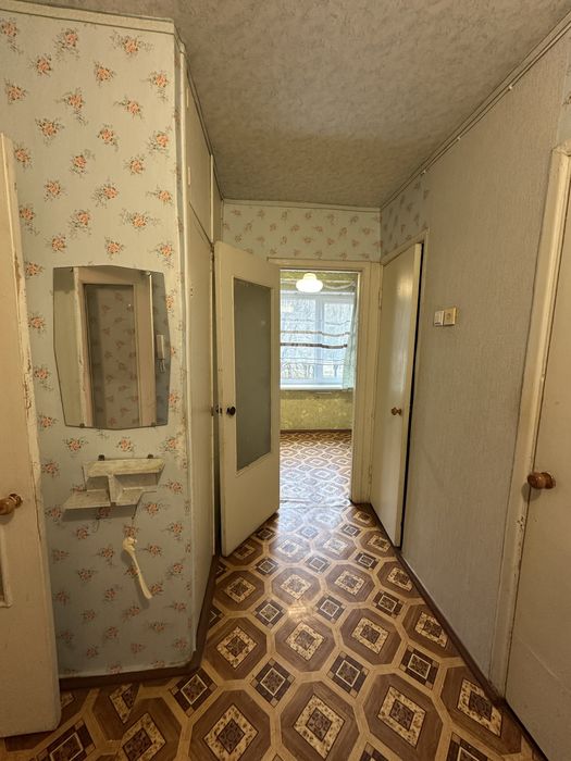 Велика 1к. 42м, на 2/9, гарна ціна.