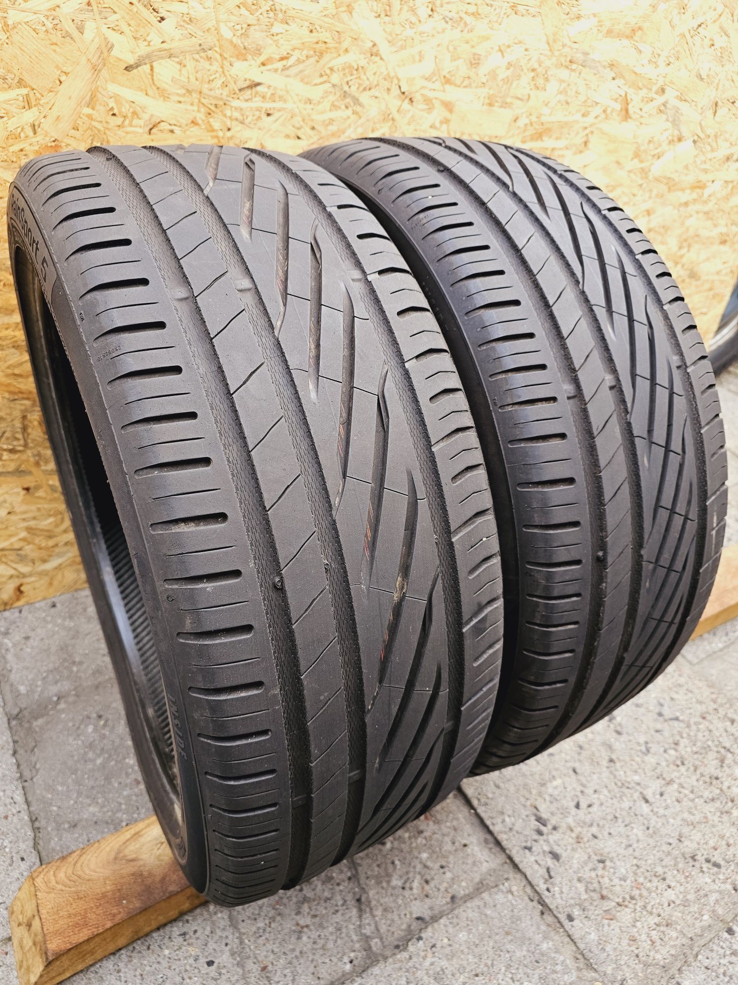 BDB Stan!!  6,5mm. 255/40 r21 XL Uniroyal Rain Sport 5. 2020 rok!