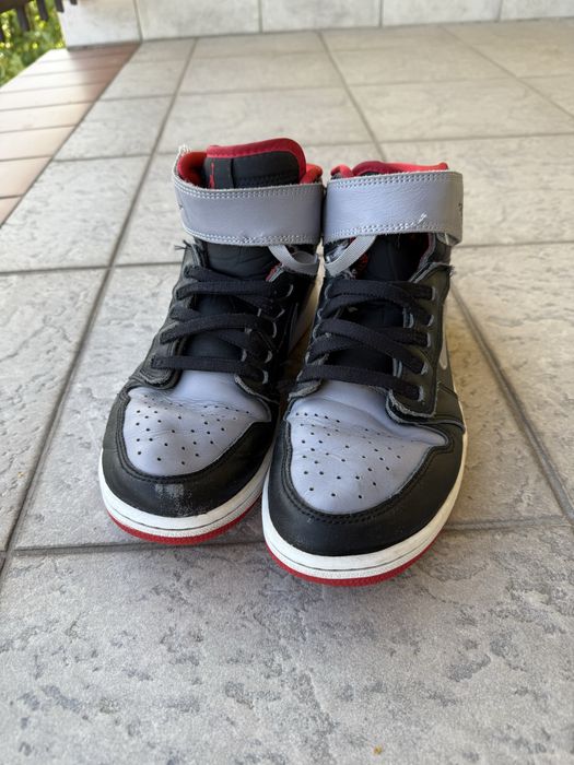 Nike Air Jordan 1 Hi FlyEase