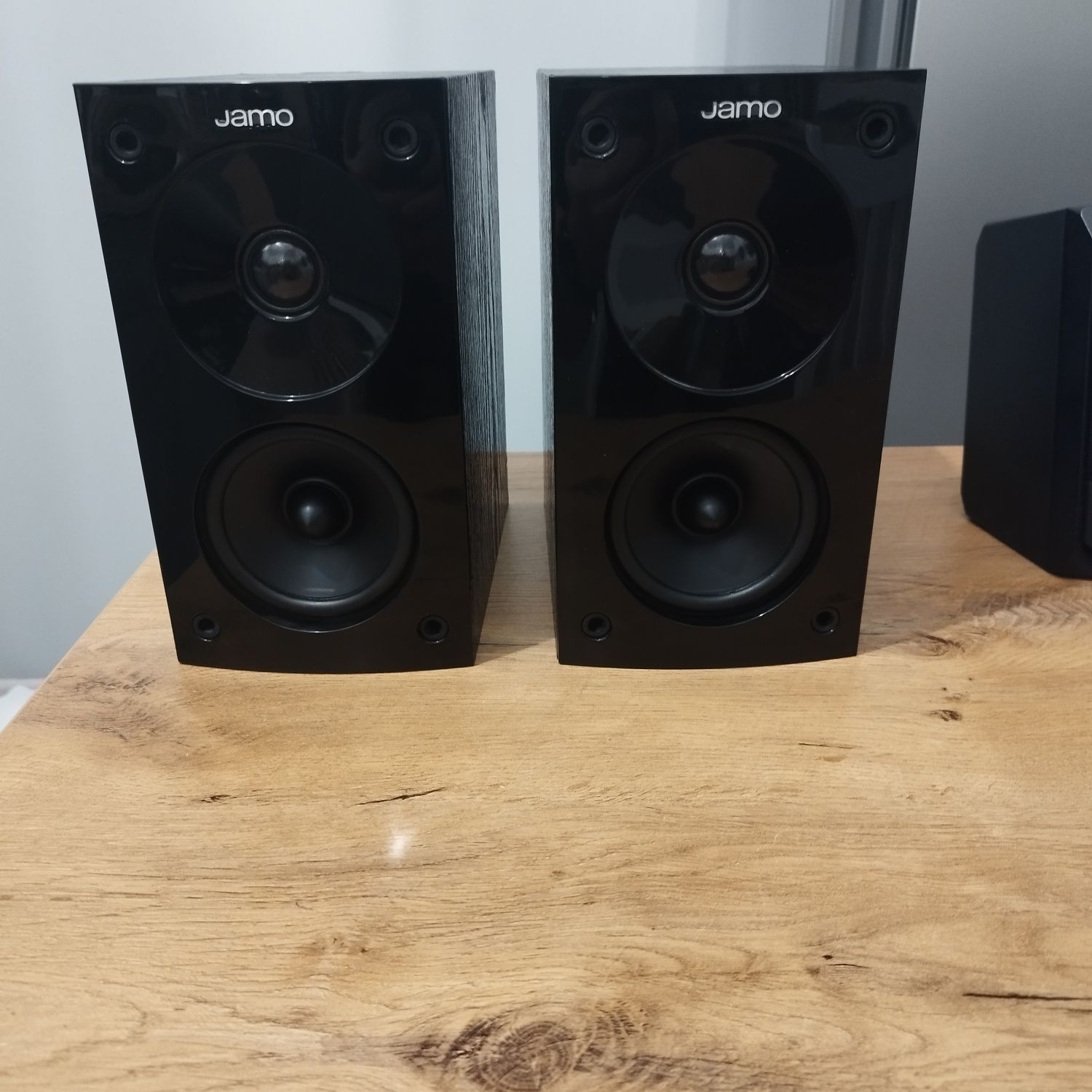 Monitory Jamo S 60 SUR 130 Wat 6 Ohm