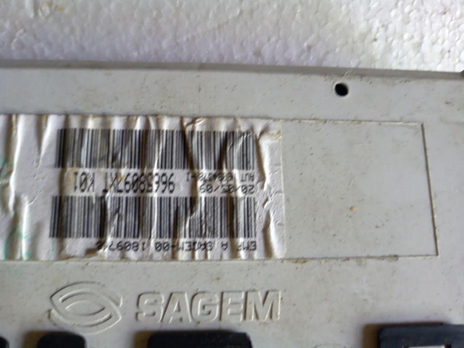 Wyświetlacz radia Peugeot 206+ plus