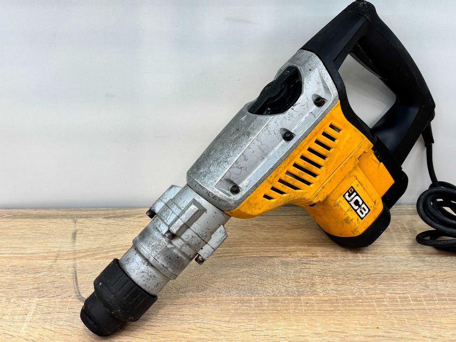 Młot wyburzeniowy JCB sds 1200w