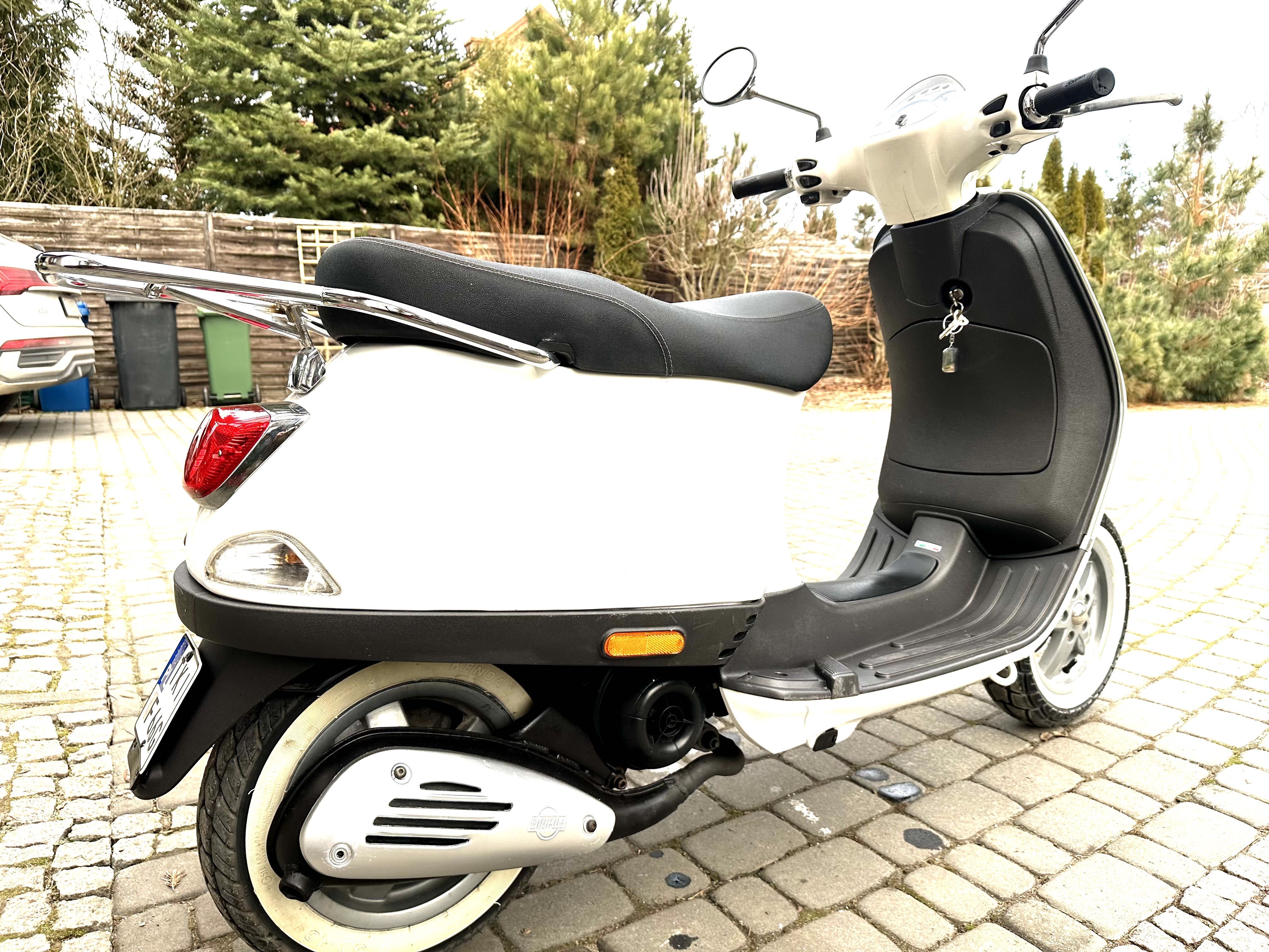 Piaggio VESPA LX 50 Bianca