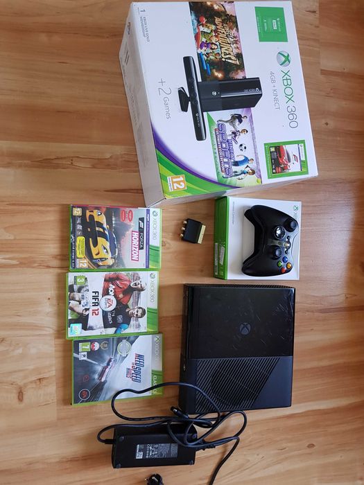 Xbox 360 4gb z grami