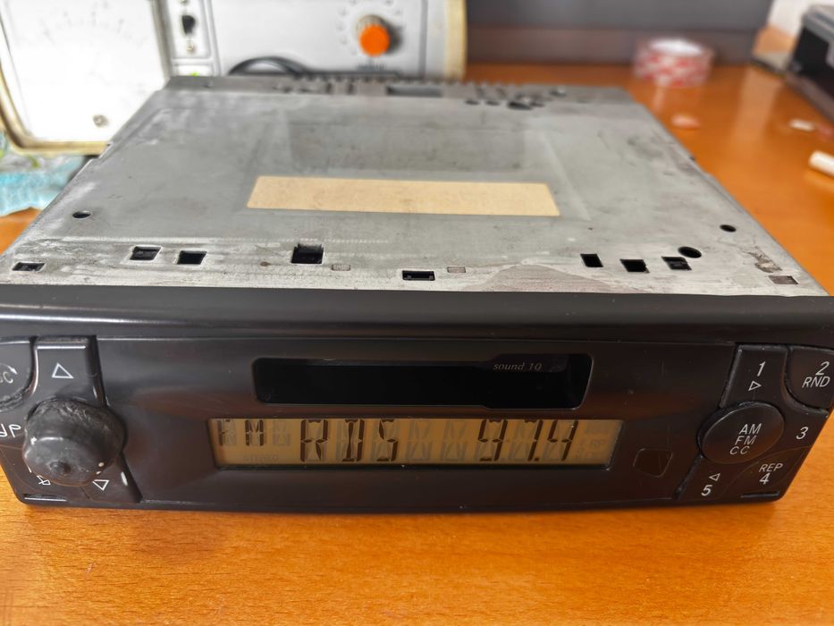 Auto Rádio Original Mercedes Vito W639 com Código