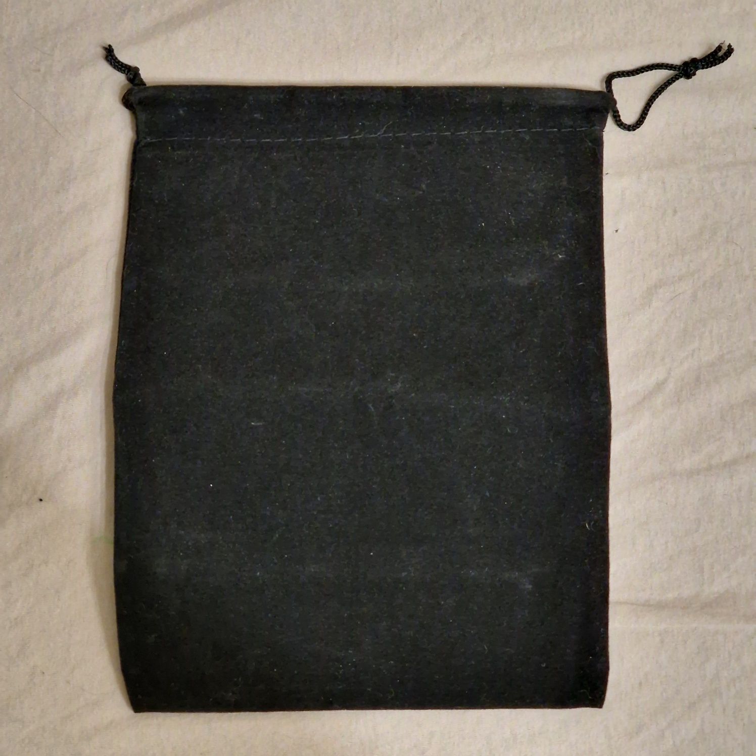 Welurowy woreczek 23x17 cm