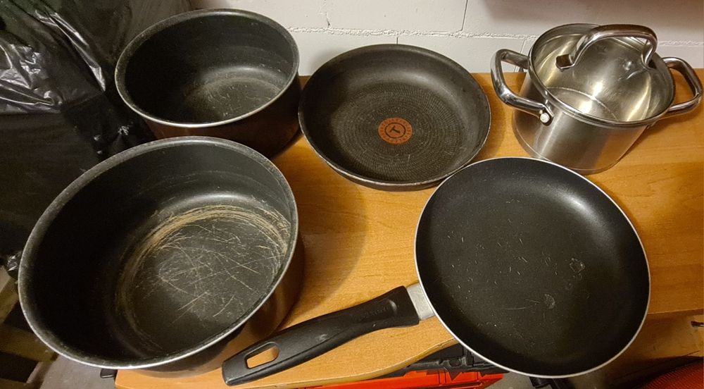 Zestaw garnków i patelni  tefal
