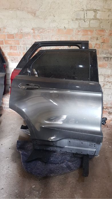 Двері цілі Ford Edge 15-22 РАЗБОРКА