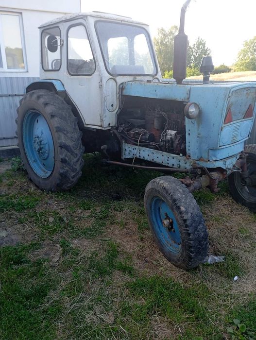 Продам трактор ЮМЗ по запчастинах