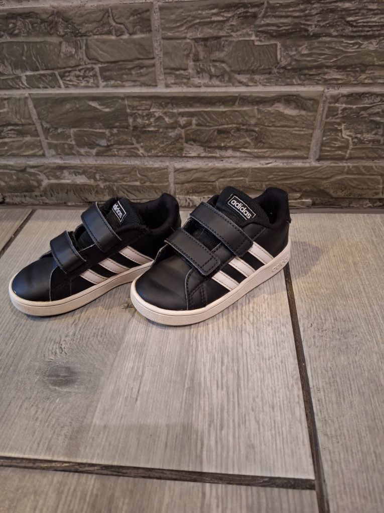 Buty adidas chłopięce