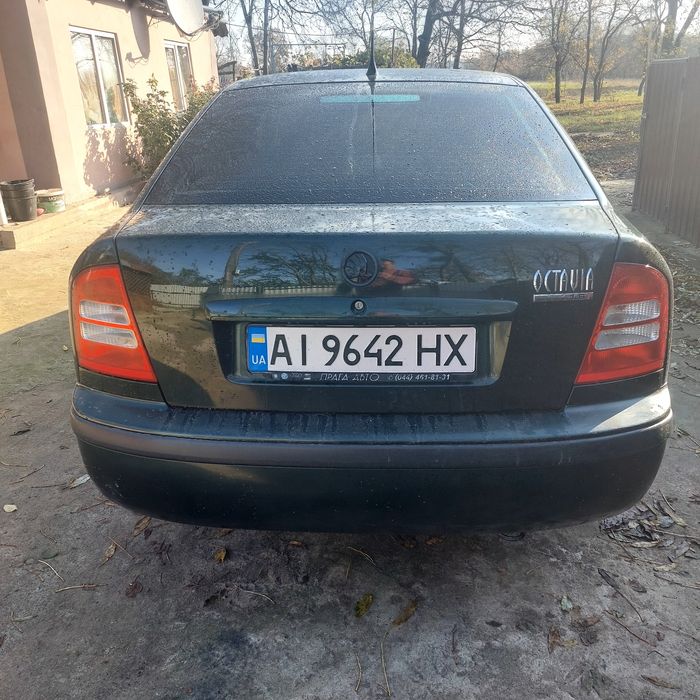 Шкода октавія тур 1.6