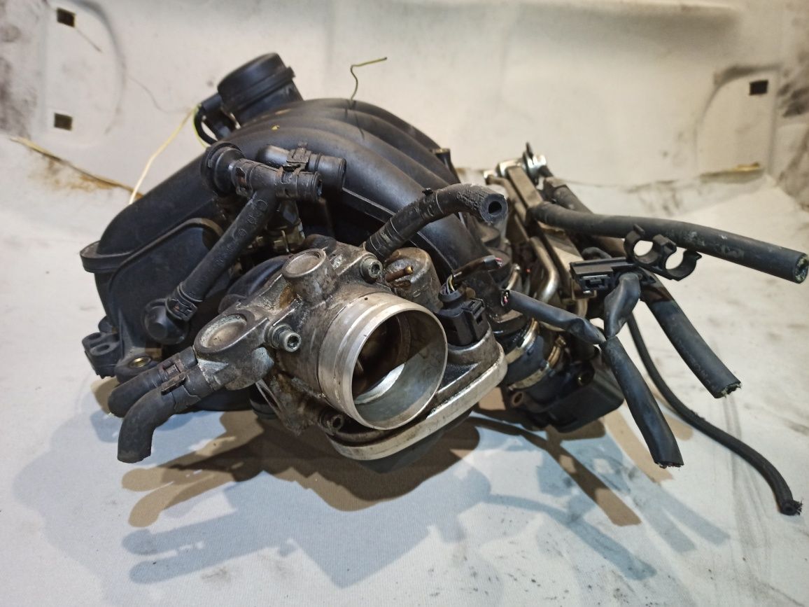 Впускний колектор ALZ 1.6 Audi A4 B7 Ауді а4б7