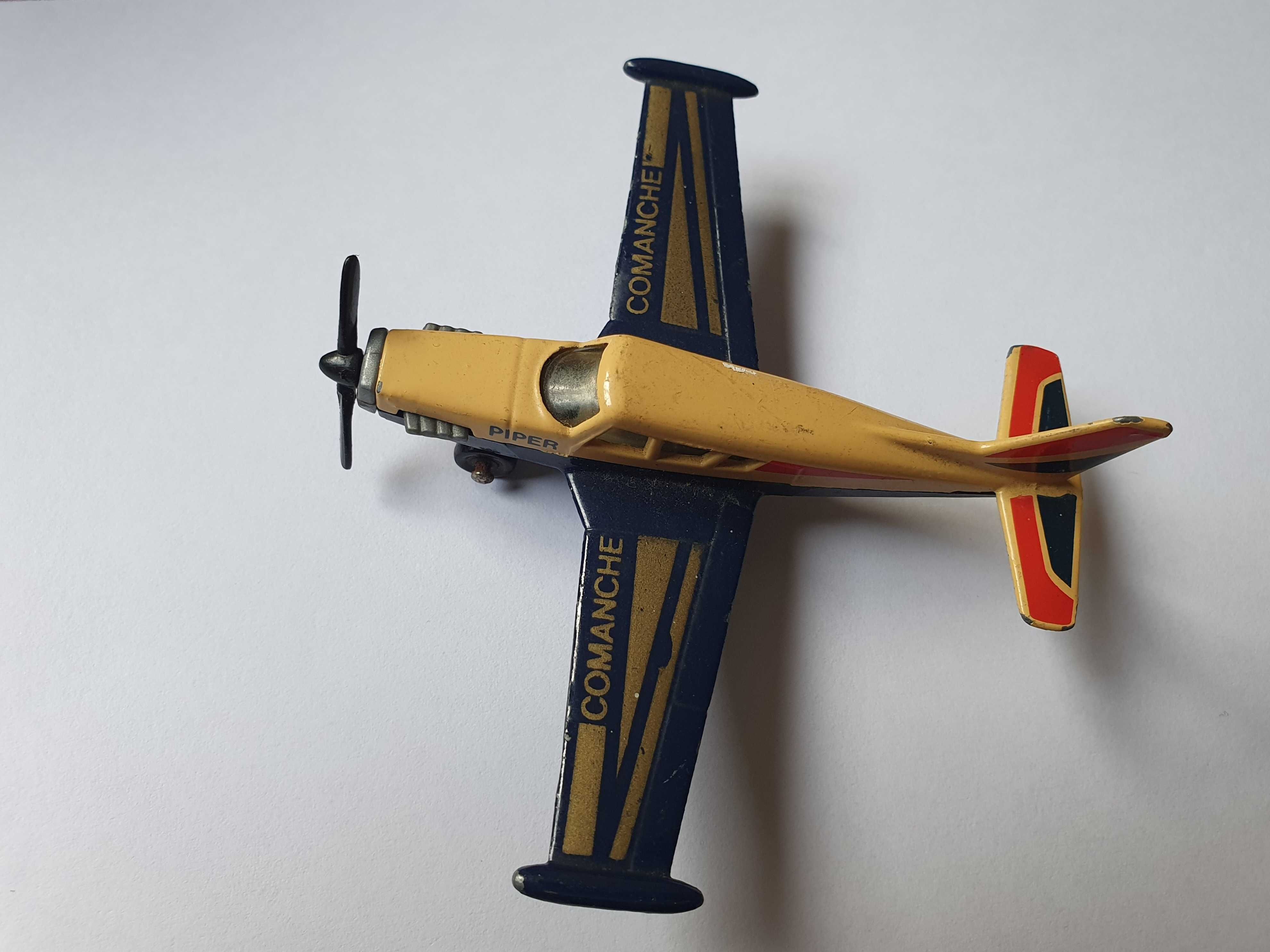 Avião Piper Comanche 1976 - Matchbox SB19 - Macau - vintage - Anos 80