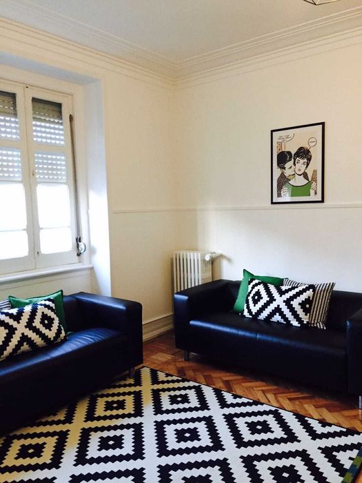 Quartos para arrendar - São Sebastião