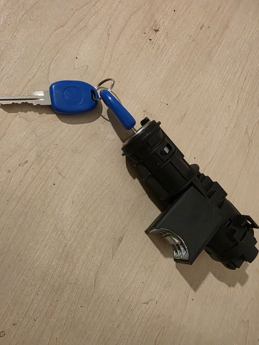 Stacyjka i Kluczyki Komplet do Fiat Bravo Panda Siena Seicento 99-