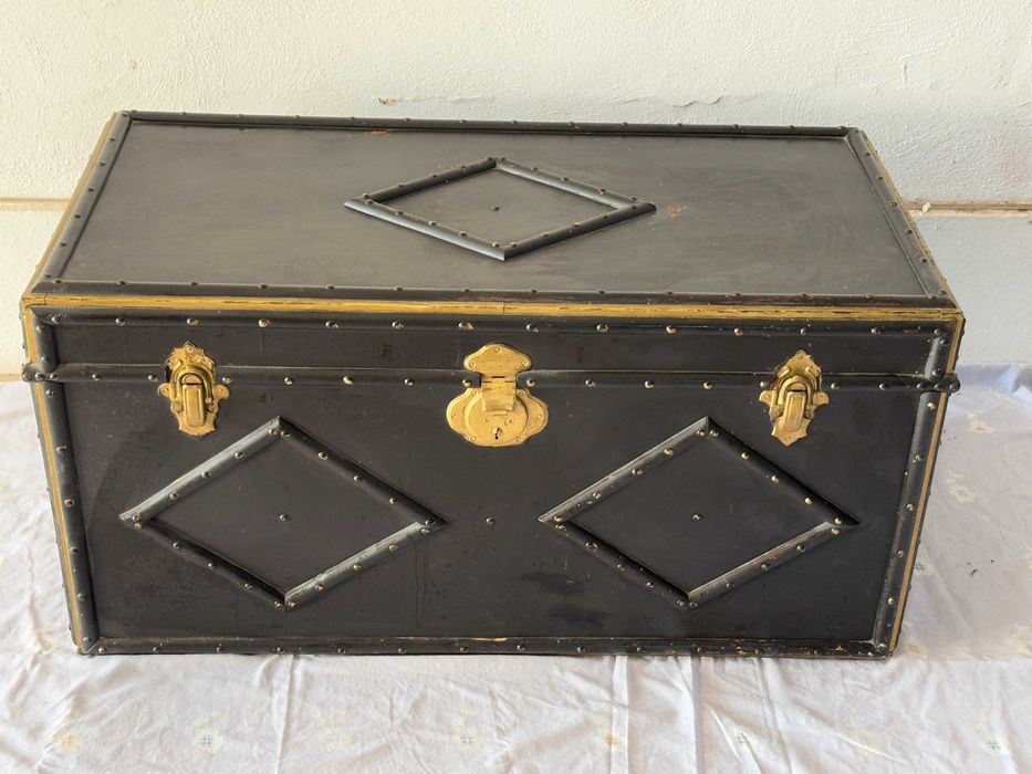 Baú  Madeira  +80Anos