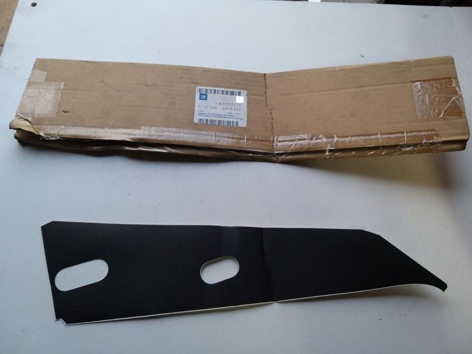 FOLIA Naklejka  OZDOBNA na słupek drzwi lewy przód  Opel  ZAFIRA A 13157073