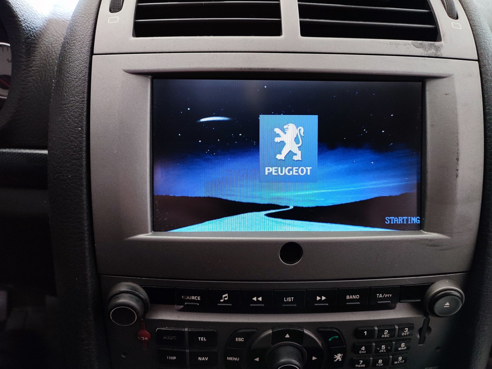 Peugeot 407 panel wyświetlacz radia nawigacji