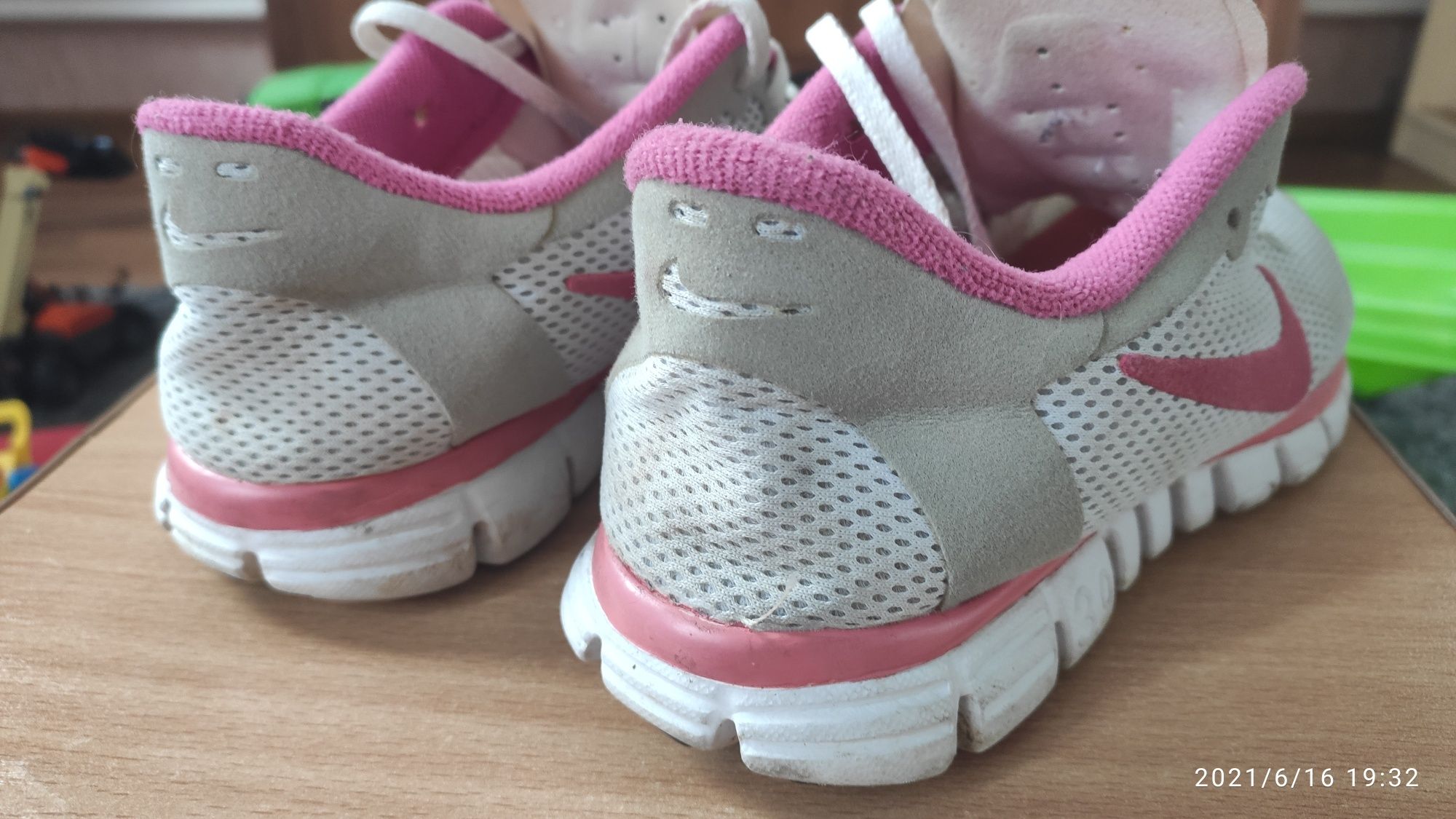 Кроссовки женские оригинал NIKE