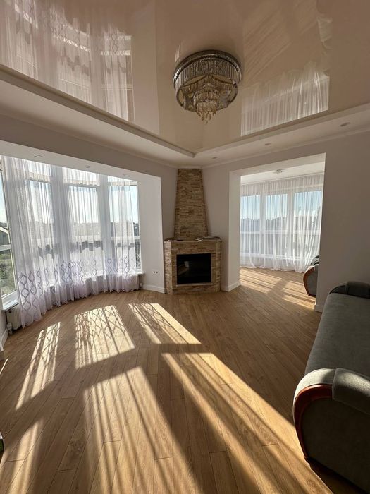 Оренда 3 км квартири в ЖК закритого типу