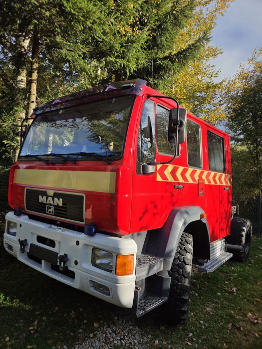 Man LE 4x4 camper Wiertnica Specjalny L2000