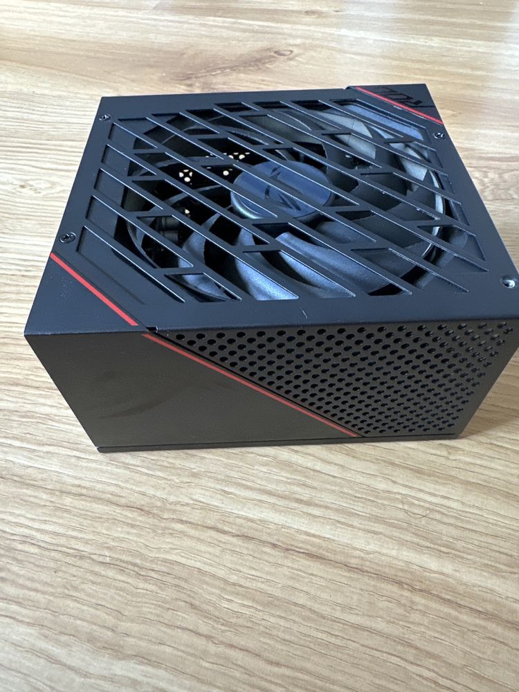 Zasilacz rog strix 750w