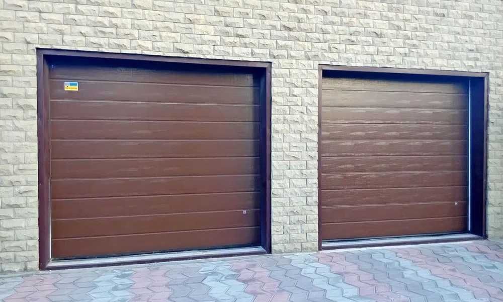 Автоматика BFT Італія і гаражні підйомні секційні ворота Gant від NAPA