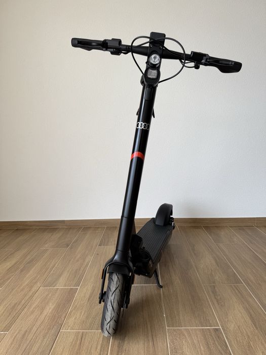 Trotinete e-scooter Audi by Egret
