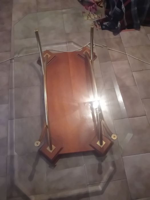 Mesa de centro de vidro