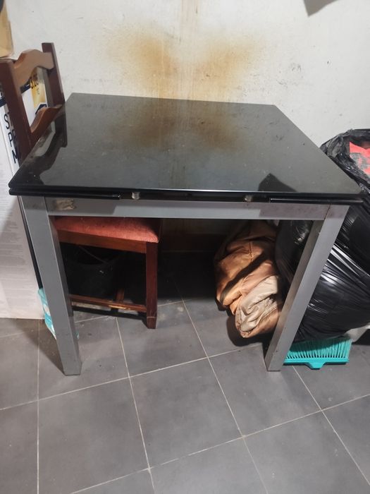 Mesa de cozinha extensível vidro preto
