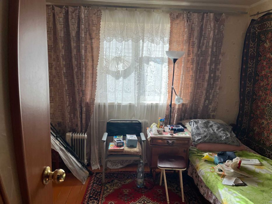 Продається трикімнатна квартира Процишина б.9