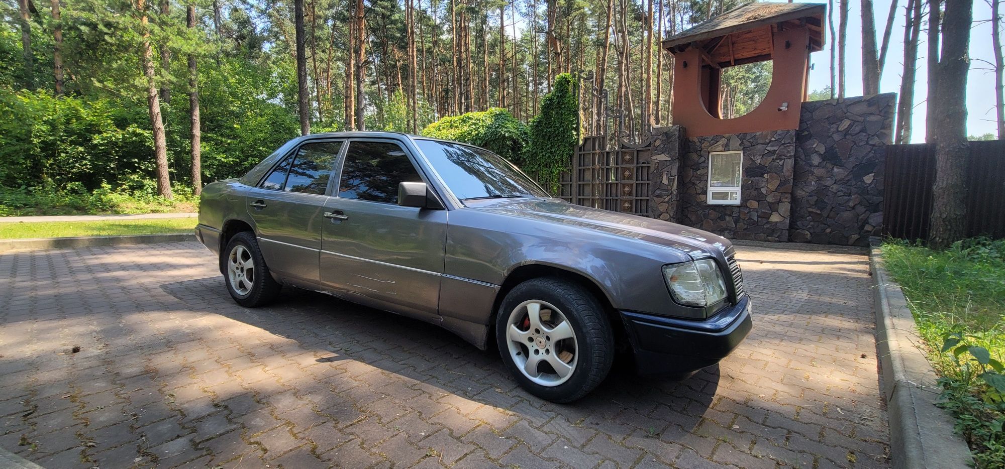 Мерседес  W124 mercedes